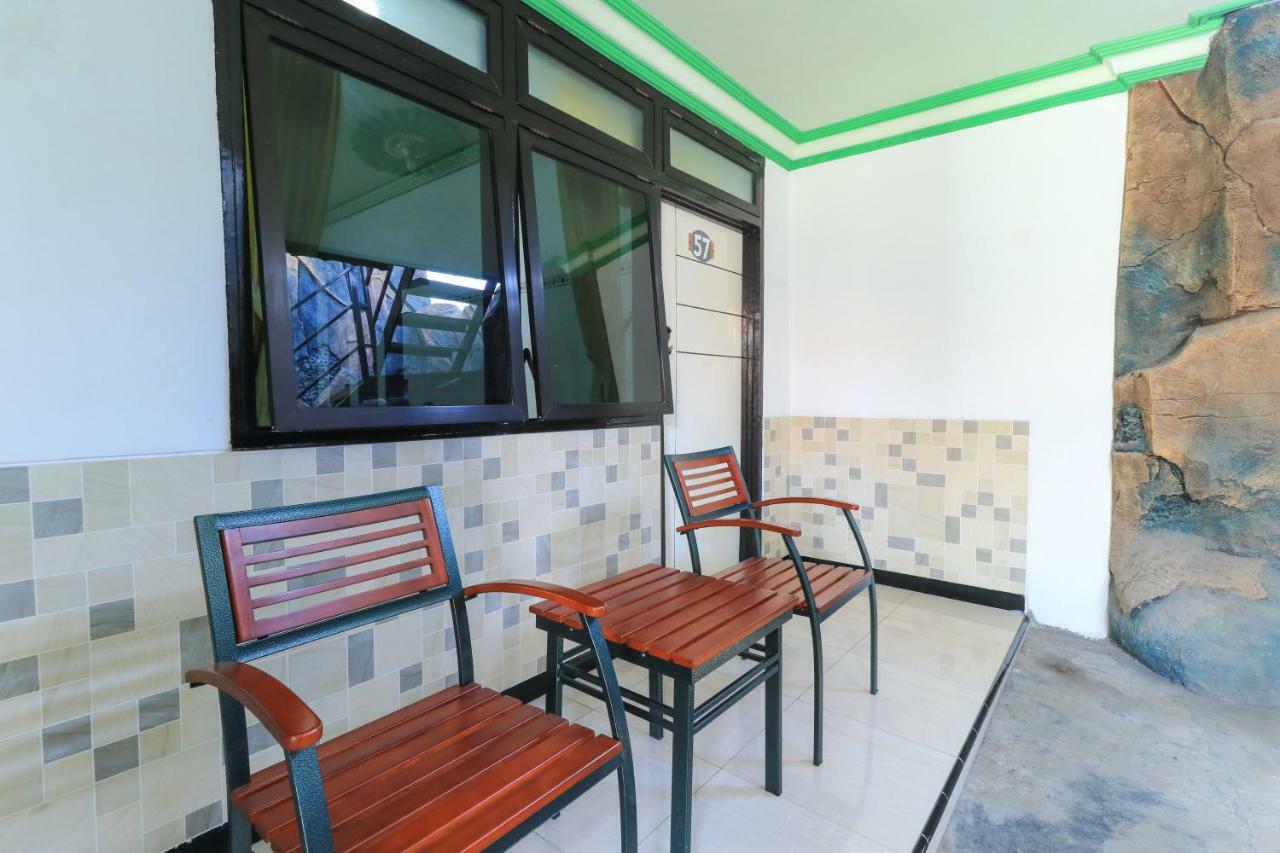 Naga Mas Hotel Mojokerto Exterior photo